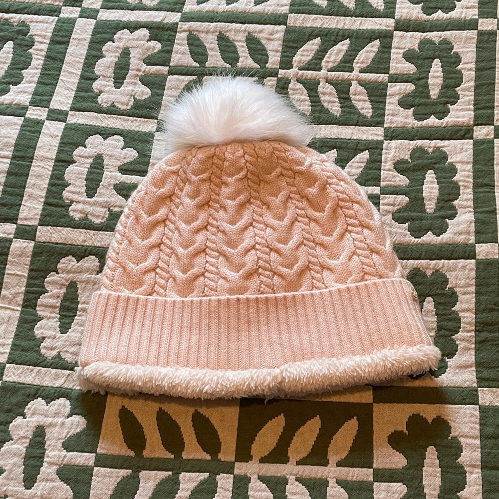 Lululemon - Pink Show Me the Sherpa Beanie (NWT!)